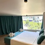 Illyrian Boutique Отель