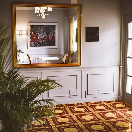 Ξενοδοχείο Illyrian Boutique 4*
