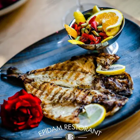 Отель Illyrian Boutique